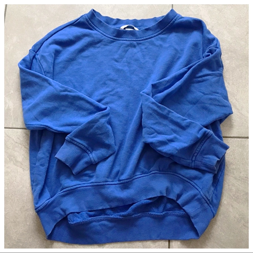 Gorgeous blue sweatshirt